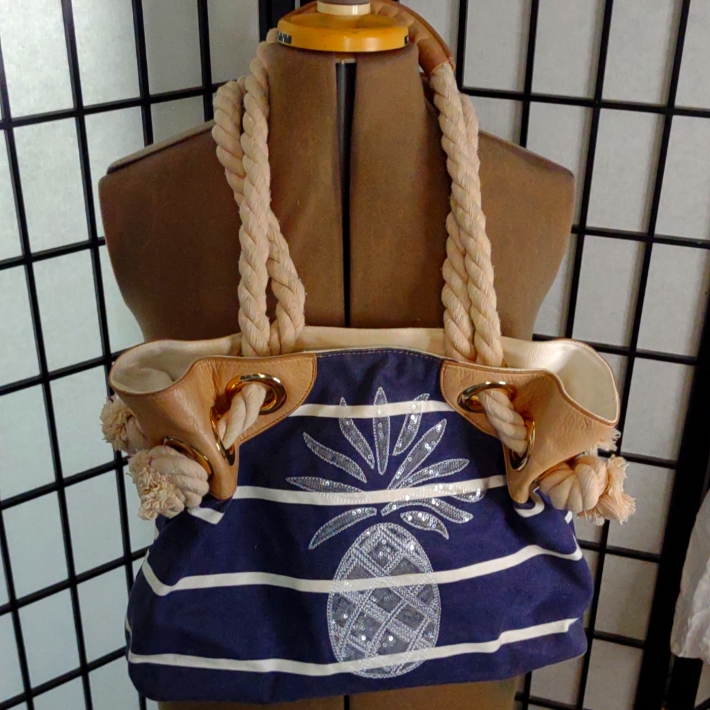 Tommy Bahama rope handle Bag 🍍